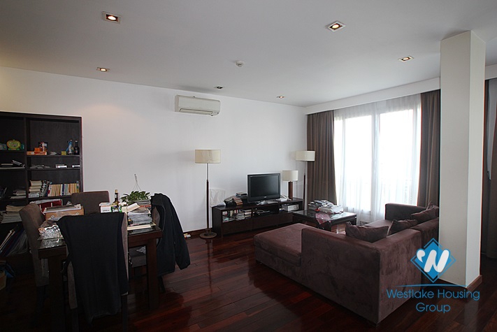 High quality studio for lease on Xuan Dieu street, Tay Ho district, Hanoi